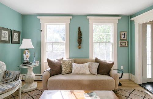 1850s Maine Farmhouse featured in Condé Nast Traveler with 11 Acres Near Water - Foto 11