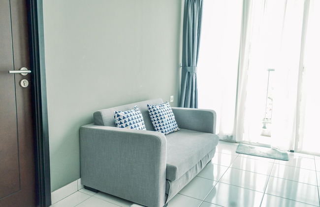 Homey and Comfy 1BR at Casa de Parco Apartment - Foto 14