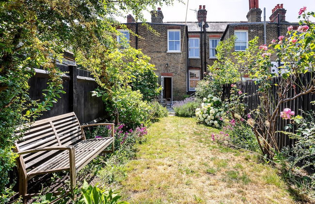 Tooting's Charming Victorian Garden Hideaway - Photo 21