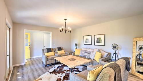 Mod Stable House on 10 Acres, Walk to Lake! - Foto 4