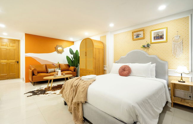 SAZI Church View Home - Free Nails/HairWash - Photo 1