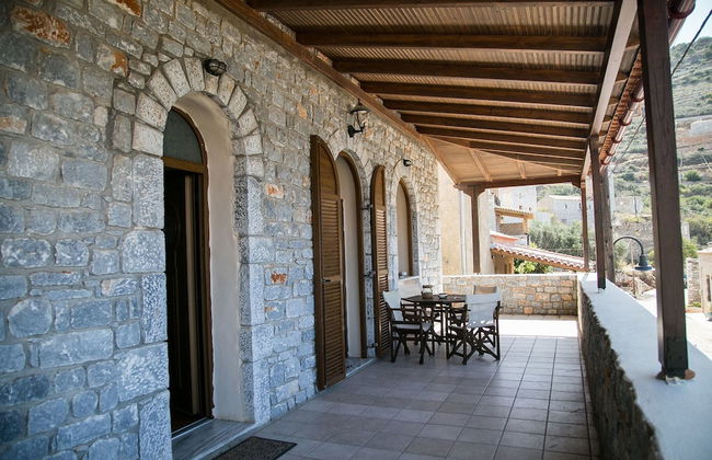 Sofia Limeni - Photo 35