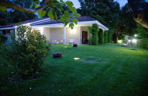 Charming villa in Alvignano with private pool - Foto 20