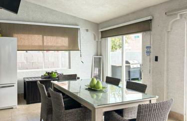 3BR - 3BA w Pool & BBQ -15 Mins to Strip & Airport - Foto 29