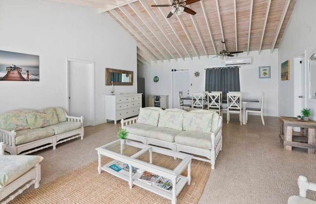 Beachfront White Palm Villa - Tar Bay - Foto 16