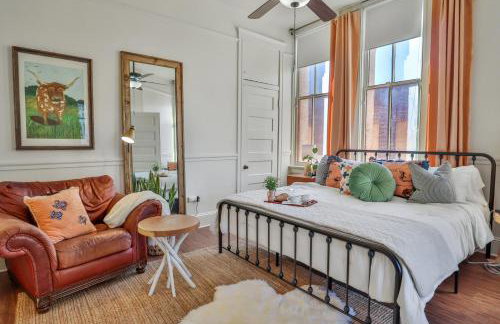 Historic Courthouse View- Chic Suite on Riverwalk - Foto 40