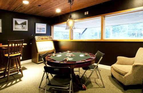 Spacious Vacation Rental for Groups or Events with Sauna and Hot Tub in Athol, Idaho - Photo 6