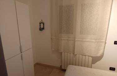 Charme rustico con ampio giardino e piscina con due camere - Foto 19