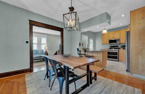 Oakley Square 3br Charmer - Total Walkability 3 Bedroom Home by RedAwning - Foto 16