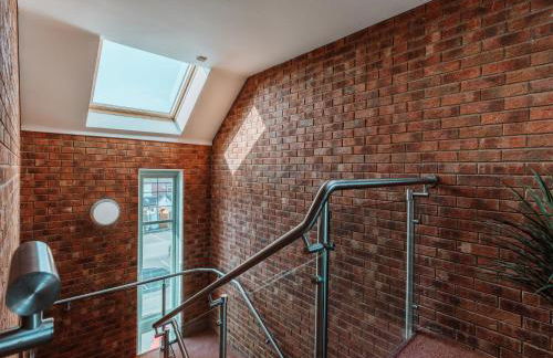 St Johns Penthouse Serviced Apartment, Bridgnorth - Foto 12