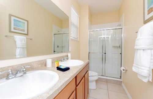 Newly Remodeled 1 story - 5 Bed 5 Bath with Pvt Pool Spa And Game Room - Foto 5