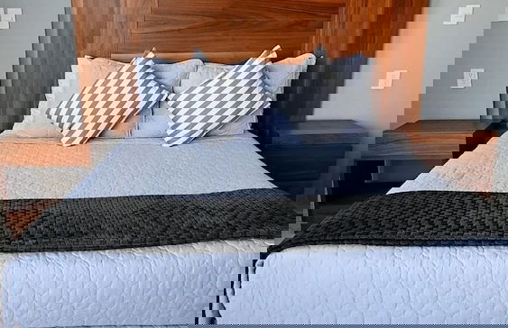 Level luxury condos - Photo 5