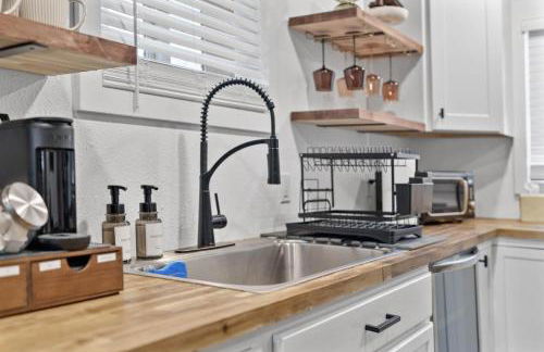 Modern Cozy Cottage Near Redwoods & Pristine Beaches - Foto 18