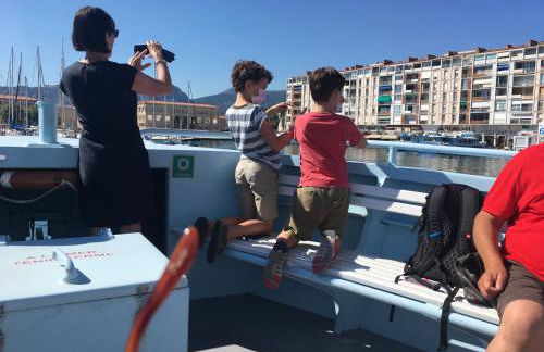 Au cœur du vieux Toulon au calme appartement rénové climatisé confortable étage élevé avec ascenseur proche parking et toutes commodités - Foto 27