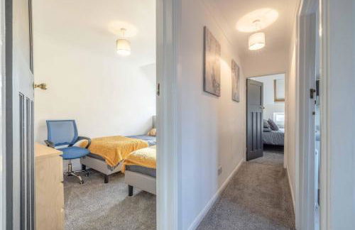 COSY HOME NEAR DORNEY, WINDSOR & Free Parking - By Tempstay - Foto 14