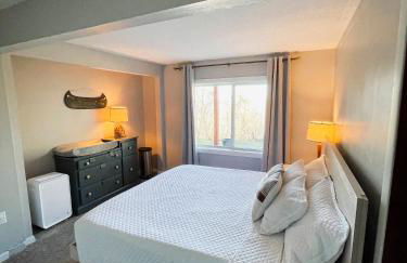 Finn's Hideaway -Modern family river home - Foto 24