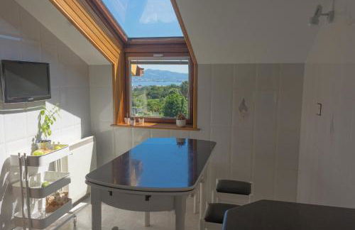 Casa con jardín y gran terraza con vistas al mar - Foto 13