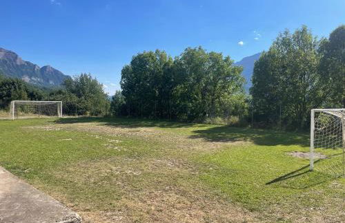 Ventanal de Saras Petfriendly Garaje Trastero y Chimenea - Arafita Apartamentos - Photo 21