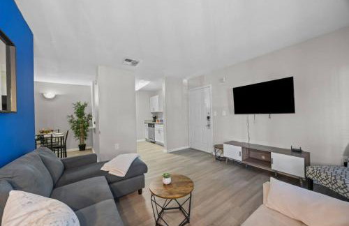 Prime Location, 2 mins to Airport, 5 mins to Dwntn - Foto 9