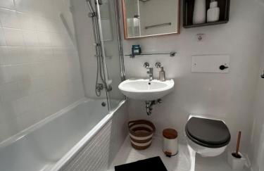 Hohes Apartment mit Weitblick über Augsburg - Foto 14