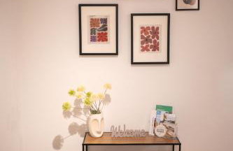 Platz für 8 Pers - C4S Come4Stay Monteure "InnArt" Boxspringbett Einzelbett Töging am Inn, Parkplatz, WLAN, Balkon, Smart TV, voll ausgestatteter Küche, Waschmaschine - Foto 22