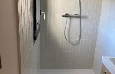 Maison pieds dans l eau avec piscine et clim - Foto 26