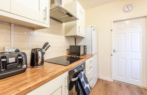 Harbour place in Newcastle under Lyme with Parking, perfect for Contractors or Alton Towers - Foto 11