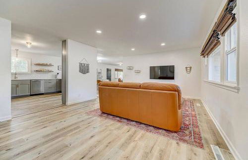 Large Pet-Friendly Sleeps 10 Near Palmer Park - Foto 22