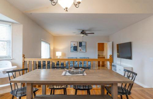 Business in Front and Fun in the Back Pets too - Photo 10