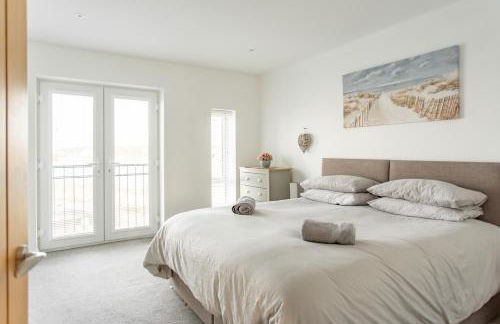 Large Modern Scenic 4 Bedroom Townhouse - Foto 41