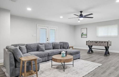 5BD Modern Farmhouse Retreat Sleeps 12 - Photo 19