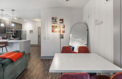 Mid-Century Charm in Midtown Nashville - Foto 8