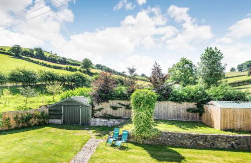 Hill View Lodge - Photo 26