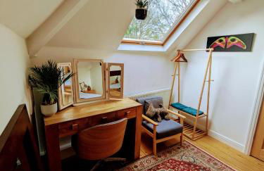 Detached House with Gated Parking in Whalley Range, Near Manchester City Centre - Foto 20