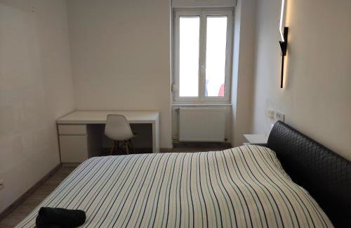 CinéLux - Appartement entier - Parking gratuit - Foto 15