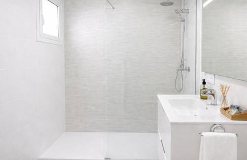 ⭑ Terrace + Sea views + Private Beach. What else? ⭑ - Foto 15