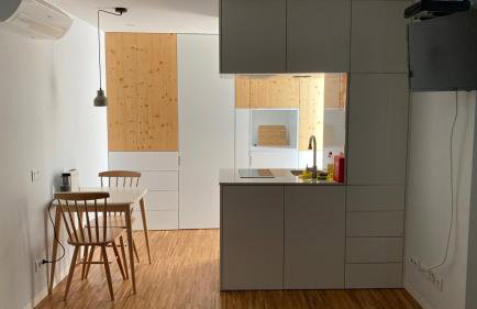 Central Studio Flat - Photo 7