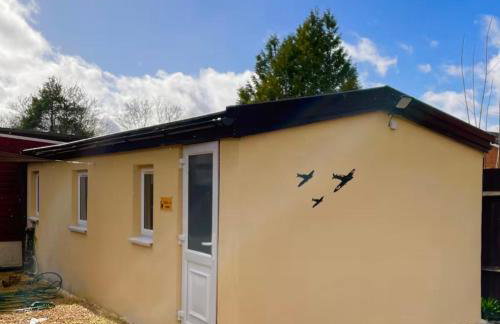 Modern Private Guest Suite Near Heathrow Free Parking & Garden - Foto 7