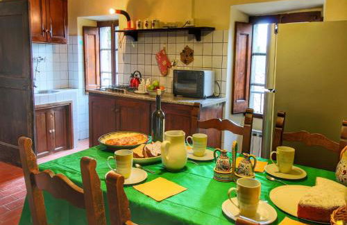 Farmhouse With Stables, Horses and the Ability to Make Horseback Riding - Photo 156