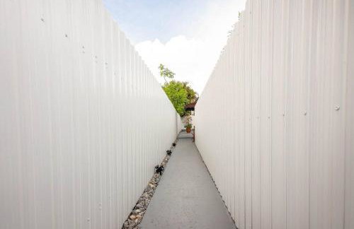 Sleeps 3, Cozy, Boho Style, in the heart of Miami -free parking - Foto 49