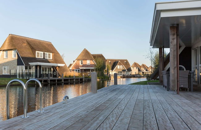 Stylish Villa by the Water - Foto 23