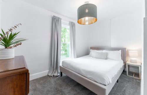 6 Bedroom Duplex Sleeps 14 Close to Lucas Downtown - Photo 14