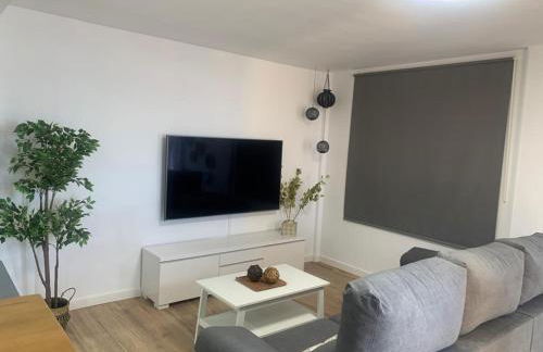 Fantástico piso con piscina y balcón en el Medano - Foto 2