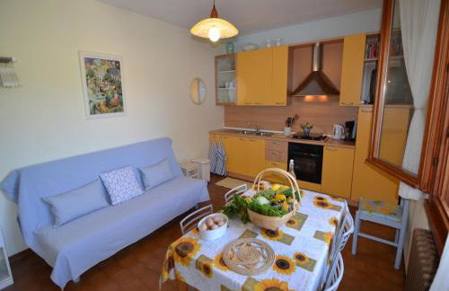 Sunny Coastal Apartment - Foto 10