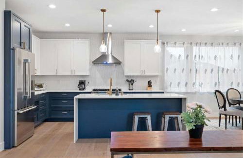 New House with Chef's Kitchen and Spa-like Suite - Foto 12