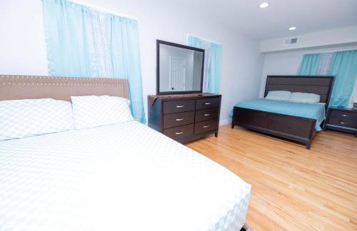 Modern Luxury Home With Fireplace & Game-Room - Foto 11