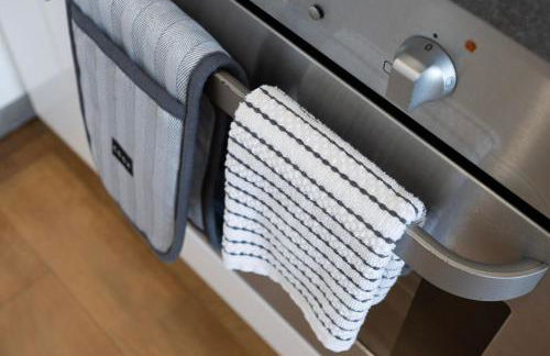 1BR River View - Parking - Sleeps 4 - Foto 18