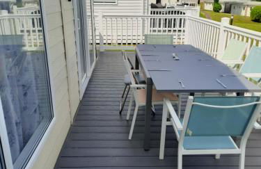 Luxury Lodge sea view at Bideford Bay Hoilday Park Parkdean Resorts - Foto 9