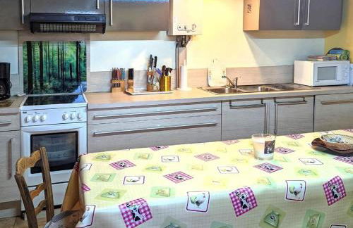 Charmante maison de village en Haute-Saône avec cheminée - FR-1-583-479 - Foto 3