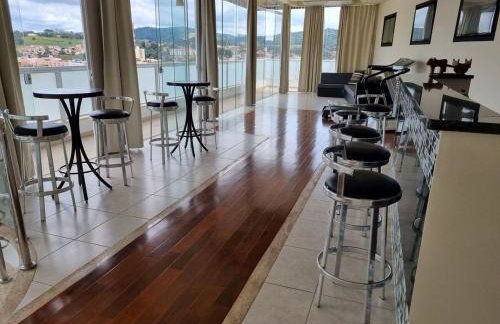 Mansão Casa Blanca em São Roque c/ 5 vagas garagem - Foto 68